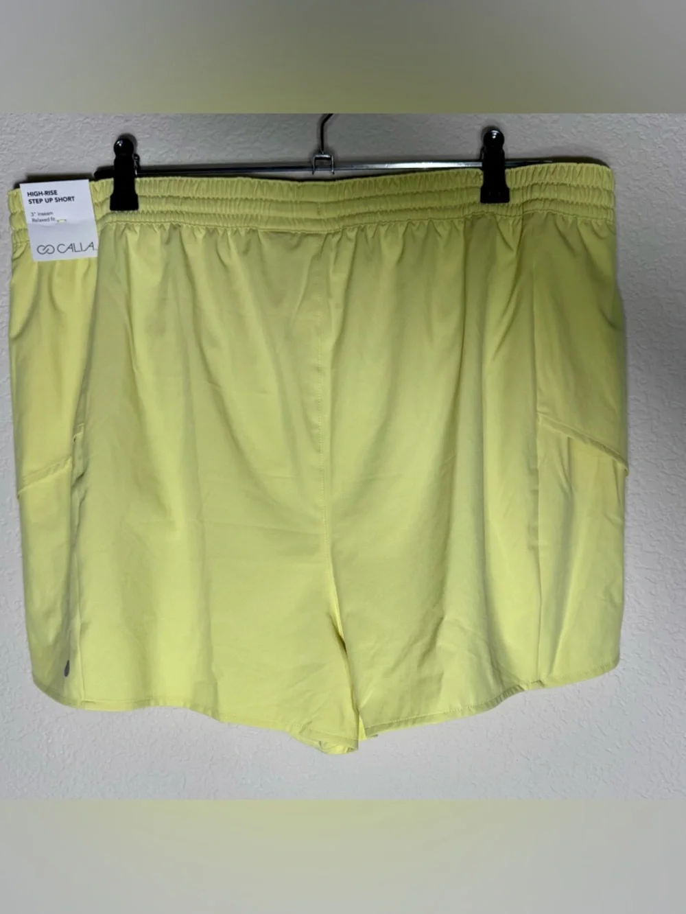Calia Womens Size XL
Step Up Inner Brief High-Rise 3" Inseam Shorts Yellow/Green - Picture 2 of 8